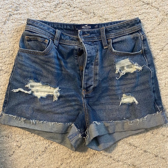 Hollister Ultra High-Rise Mom Short 3’ - size 5 / 27 US - Picture 5 of 6